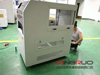 新利手机入口官网-新利(中国)加工厂教你如何选择最好的钣金机柜_新利手机入口官网-新利(中国)